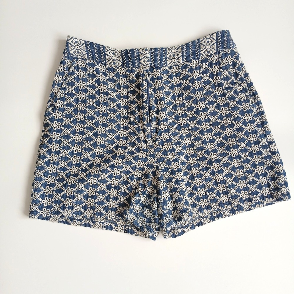 Reserved Blue Shorts with White Embroidery Waist Size 28